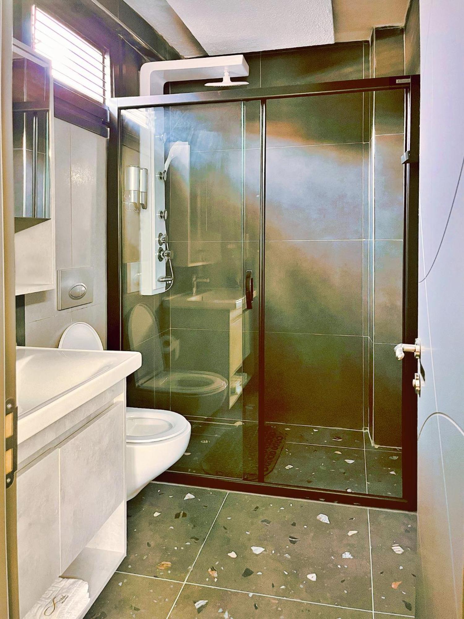1314 Suite Hotel Istanbul Arnavutkoy Exteriör bild