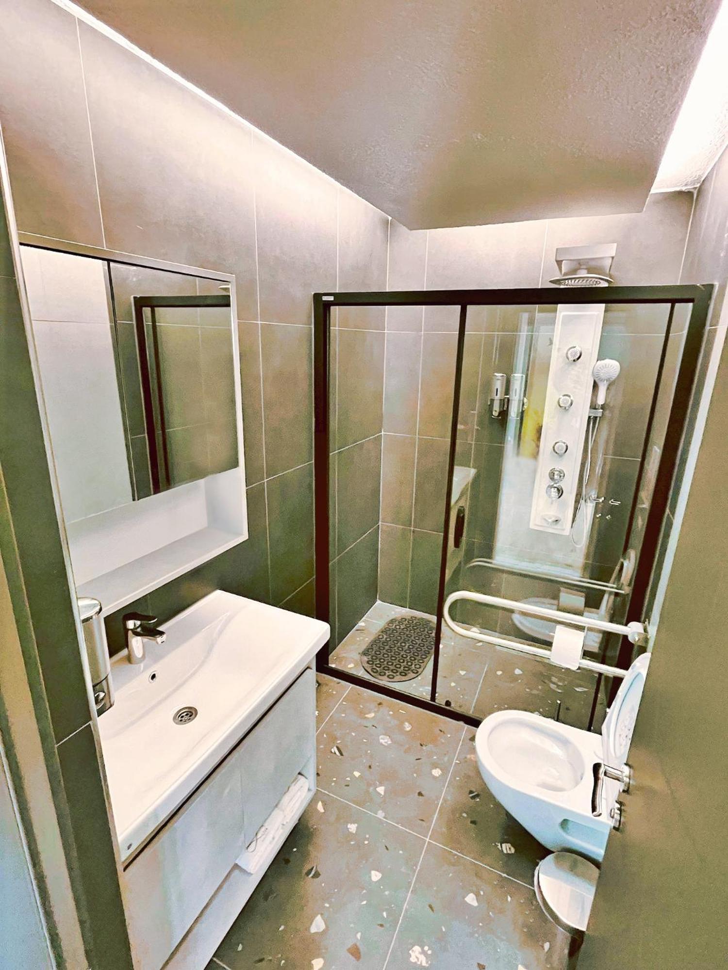 1314 Suite Hotel Istanbul Arnavutkoy Exteriör bild